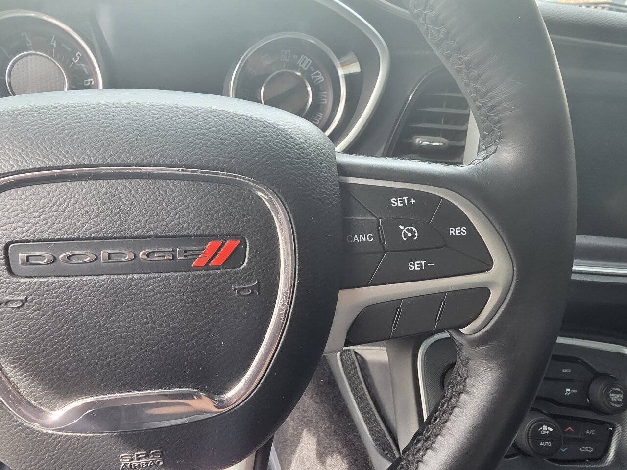 Used 2015 Dodge Challenger SXT Plus RWD image 15