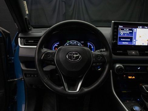 Used 2022 Toyota RAV4 XSE image 28