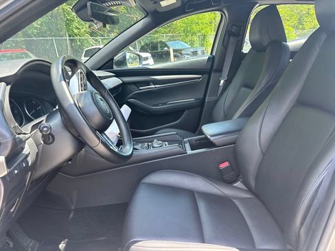 Used 2024 MAZDA MAZDA3 s FWD image 9