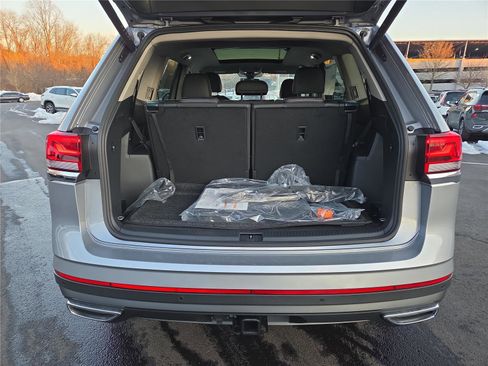 New 2026 Volkswagen Atlas SEL image 5