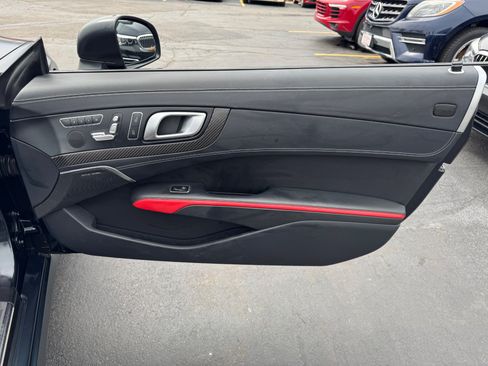 Used 2016 Mercedes-Benz SL 550 image 21
