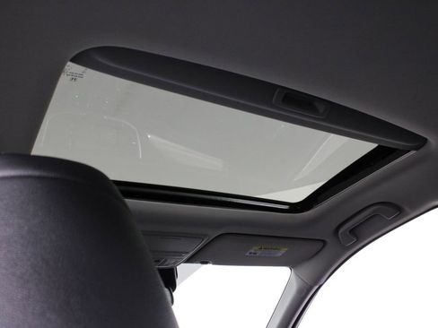 Used 2016 Honda Accord Touring image 21