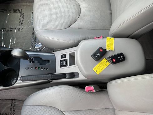 Used 2010 Toyota RAV4 Limited AWD/4WD image 23