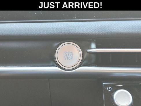 Used 2025 Hyundai Tucson SEL FWD image 16