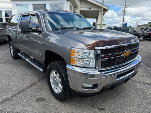 Used 2012 Chevrolet Silverado 2500 LT w/ Interior Plus Package AWD/4WD image 5