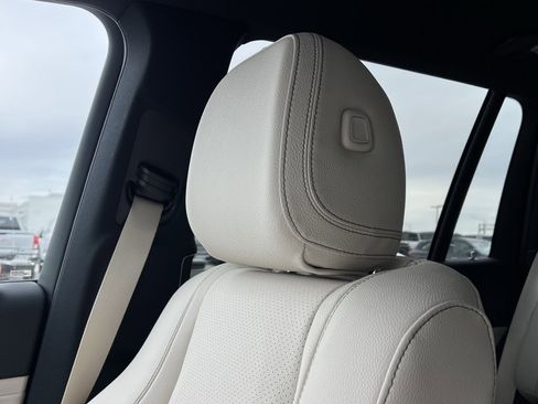 Certified 2025 Mercedes-Benz GLS 450 4MATIC image 50