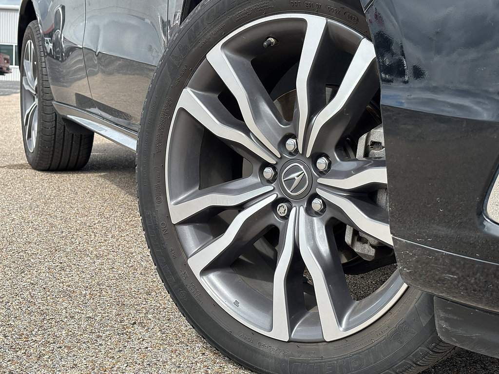 Used 2019 Acura MDX w/ Advance Package FWD image 2