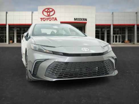 New 2026 Toyota Camry SE image 32