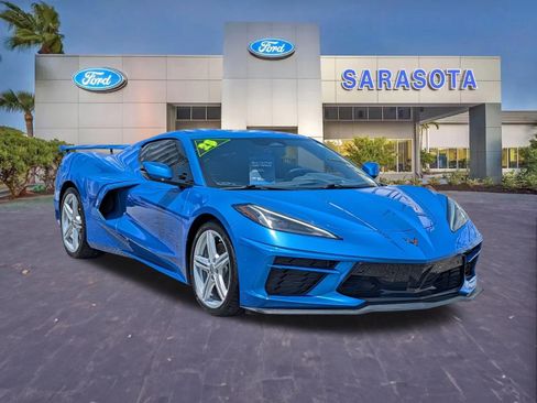 Used 2025 Chevrolet Corvette Stingray Preferred Cpe w/ Z51 Performance Package RWD image 1