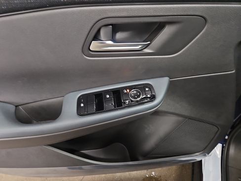 New 2026 Nissan Leaf w/ Floor Mat Package (S+) image 7