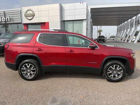 Used 2023 GMC Acadia SLT image 5
