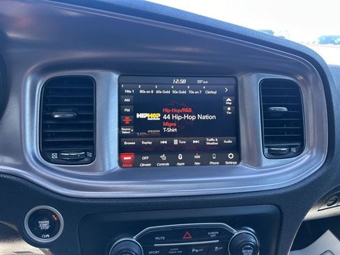 Used 2023 Dodge Charger SXT w/ Blacktop Package AWD/4WD image 17