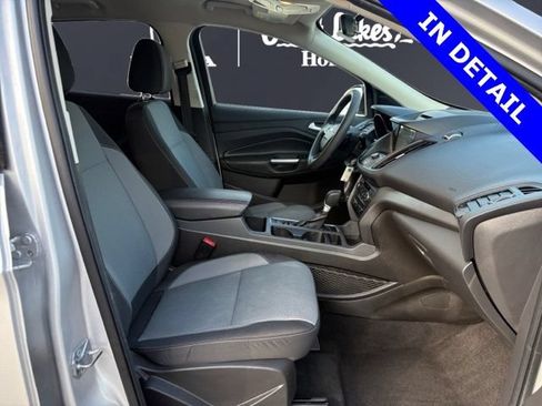 Used 2017 Ford Escape SE w/ Equipment Group 201A AWD/4WD image 15