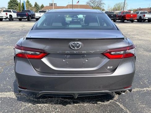 Used 2024 Toyota Camry SE FWD image 6