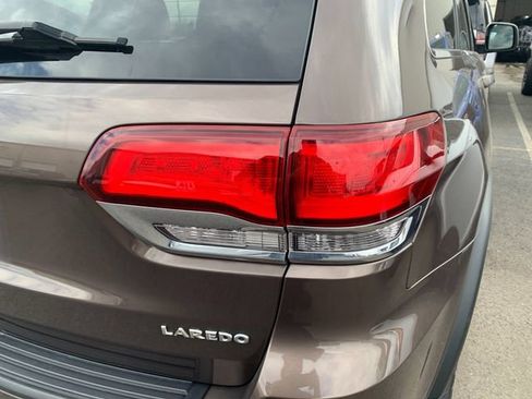 Used 2020 Jeep Grand Cherokee Laredo w/ Laredo X Package image 8