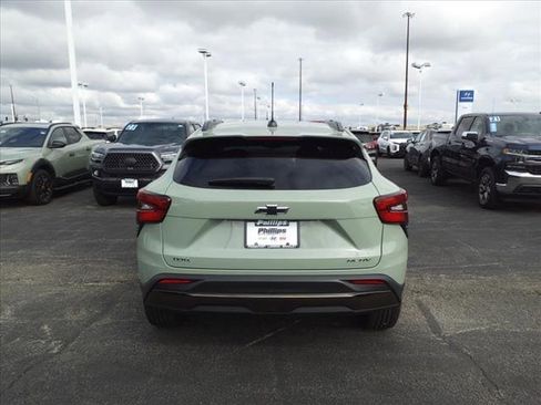 New 2025 Chevrolet Trax ACTIV w/ Driver Confidence Package image 5