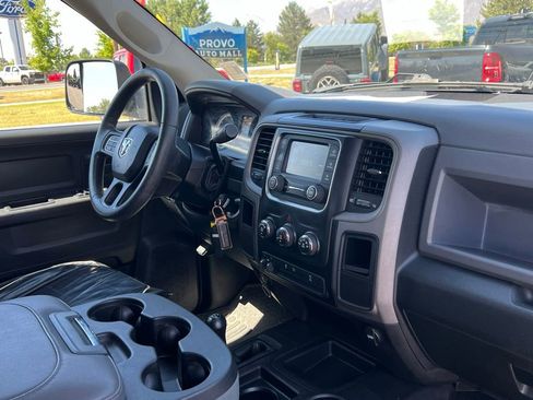 Used 2016 RAM 2500 Tradesman w/ Chrome Appearance Group AWD/4WD image 17