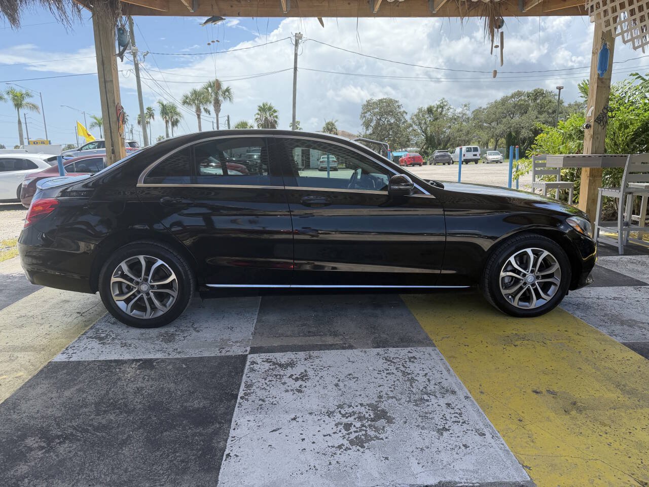 Used 2016 Mercedes-Benz C 300 4MATIC Sedan image 4