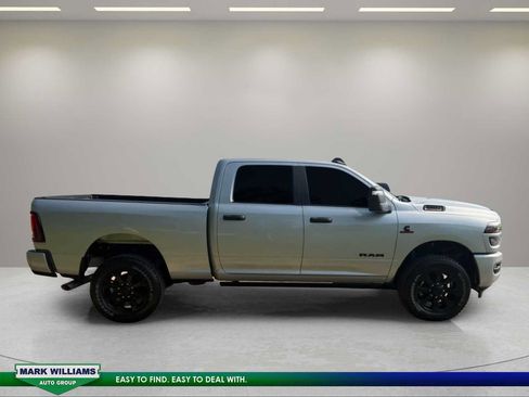 Used 2026 RAM 2500 Big Horn AWD/4WD image 5