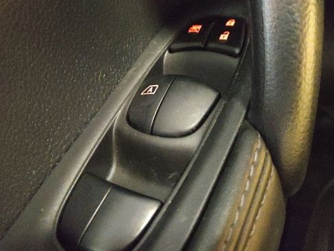 Used 2022 Nissan Rogue Sport S image 27