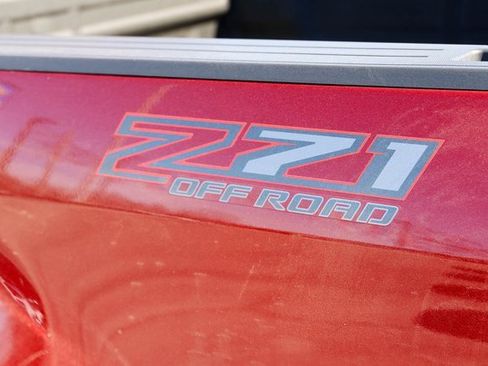 Used 2022 Chevrolet Colorado Z71 w/ Trail Boss Package image 8