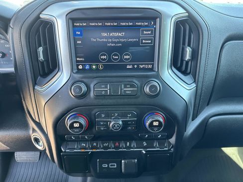 Used 2020 Chevrolet Silverado 1500 LT Trail Boss w/ Convenience Package image 29