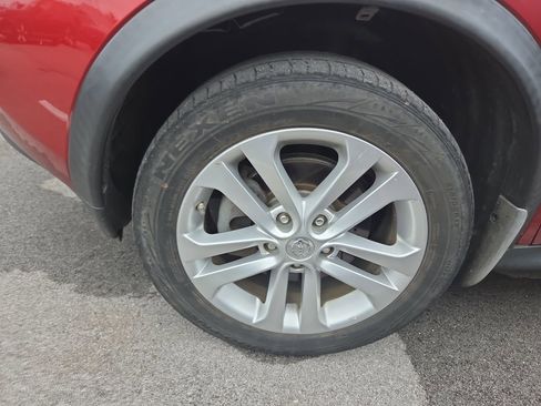 Used 2011 Nissan Juke SL AWD/4WD image 8