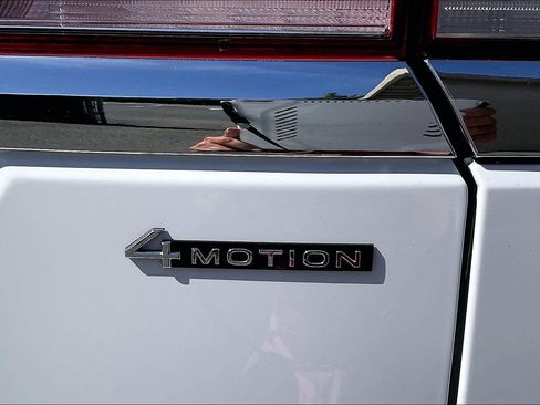 Used 2023 Volkswagen Atlas SE w/ Panoramic Sunroof Package image 7