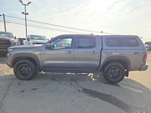 Used 2022 Nissan Frontier PRO-4X w/ Pro-4X Premium Package image 3
