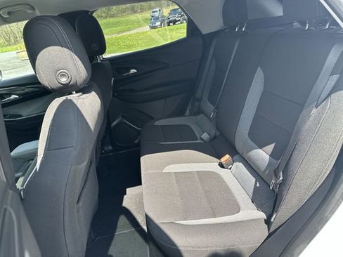 Used 2025 Chevrolet TrailBlazer LT w/ Driver Confidence Package image 25