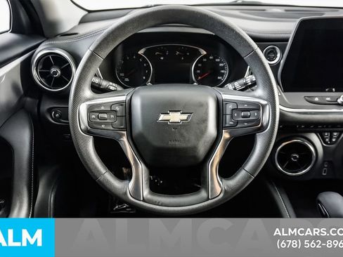 Used 2025 Chevrolet Blazer LT FWD image 25