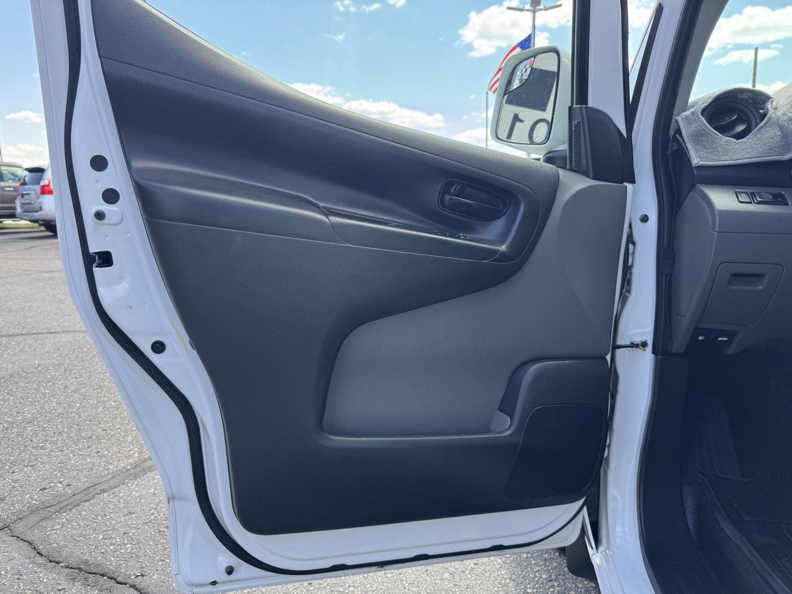 Used 2021 Nissan NV200 SV w/ Back Door Glass Package FWD image 14