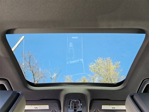 Used 2025 Audi A6 Premium Plus w/ Premium Plus Package image 19