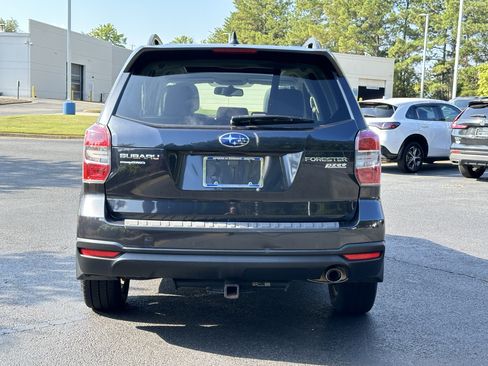 Used 2016 Subaru Forester 2.5i Limited AWD/4WD image 12