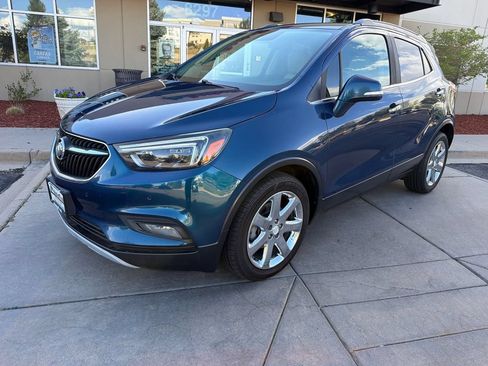 Used 2019 Buick Encore Essence w/ Experience Buick Package FWD image 2