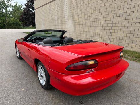 Used 1995 Chevrolet Camaro LT RWD image 12
