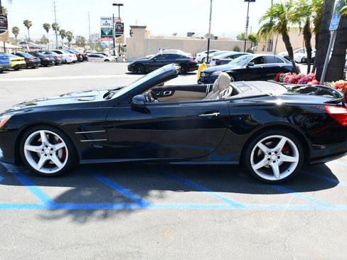 Used 2013 Mercedes-Benz SL 550 image 4