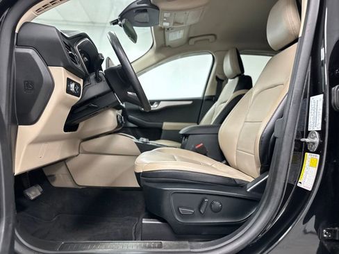 Used 2020 Ford Escape SEL FWD image 18