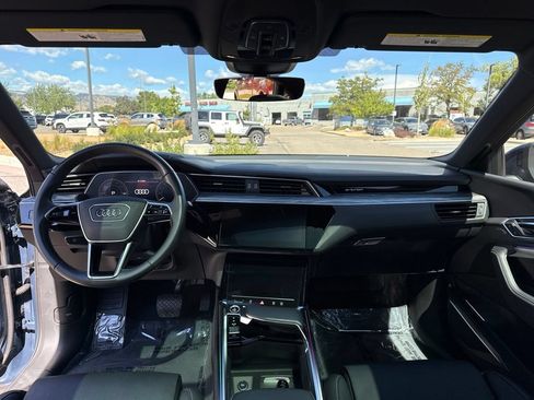 Used 2023 Audi e-tron Prestige w/ Prestige Package AWD/4WD image 12