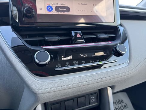 Used 2023 Toyota Corolla Cross L image 20