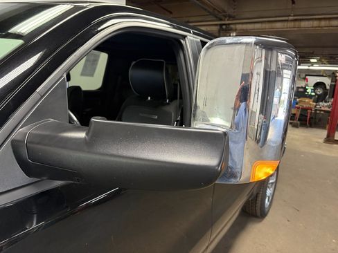 Used 2023 RAM 1500 Laramie AWD/4WD image 17