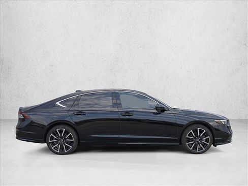 Used 2026 Honda Accord Touring image 8