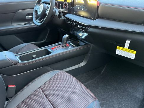 New 2026 Nissan Kicks SR w/ SR Premium Package image 13