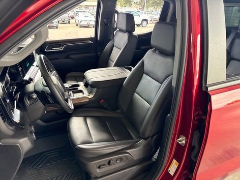 Used 2025 Chevrolet Silverado 1500 RST AWD/4WD image 9