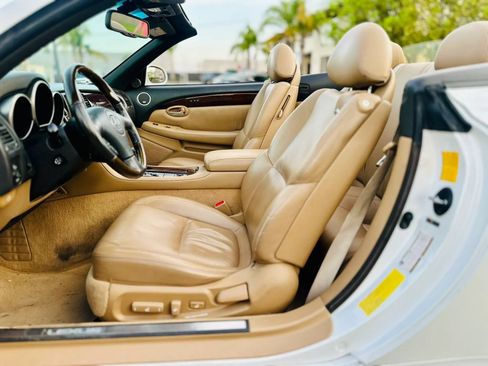 Used 2007 Lexus SC 430 Convertible RWD image 9