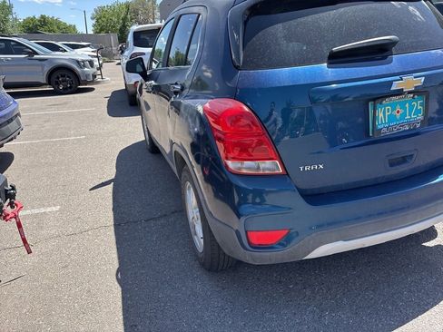 Used 2020 Chevrolet Trax LT w/ LT Convenience Package FWD image 20