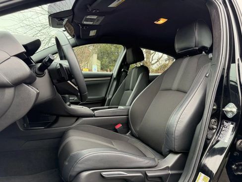 Used 2021 Honda Civic Sport image 12