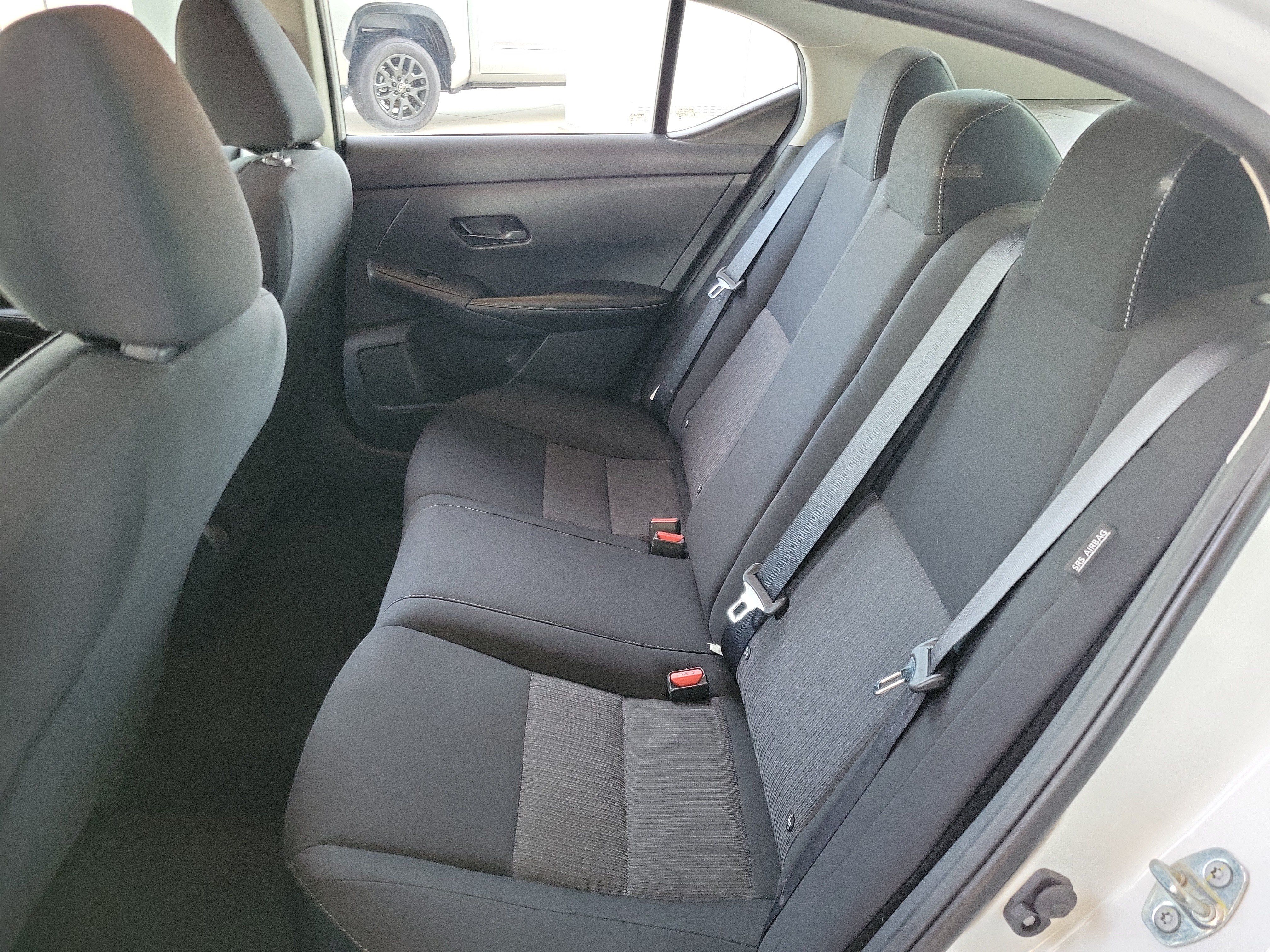 Used 2025 Nissan Sentra SV FWD image 27