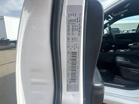 Used 2018 Dodge Durango R/T AWD/4WD image 39