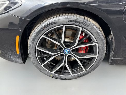 Used 2023 BMW 530e w/ M Sport Package image 38